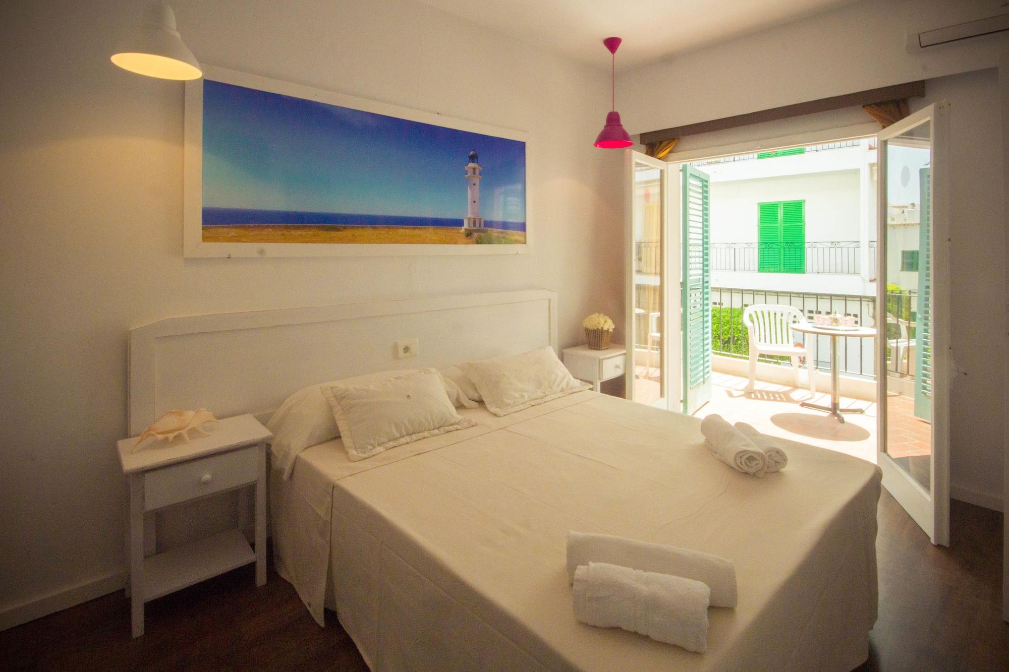 Hostal Sunset Ibiza Sant Antoni de Portmany Extérieur photo